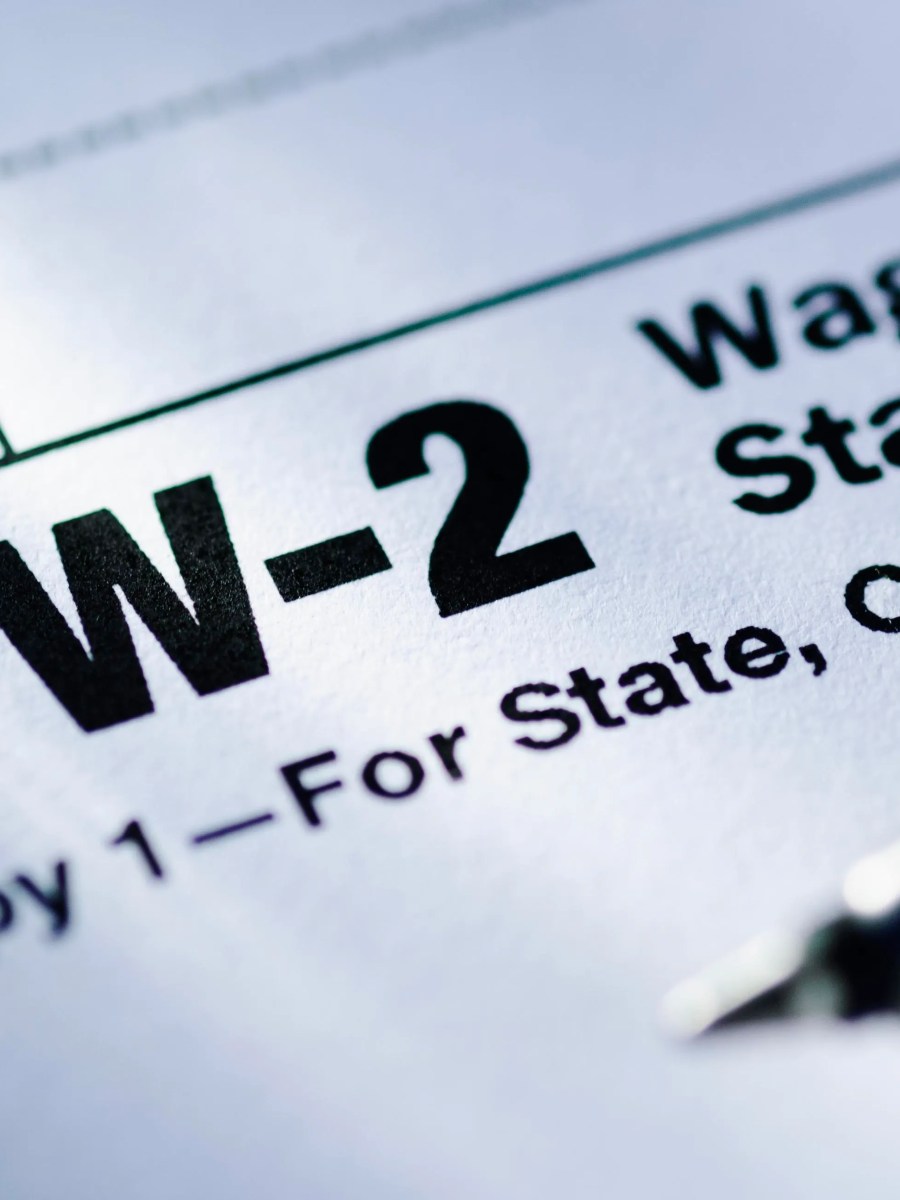 Form W-2 ve Form W-9 Arasındaki Temel Farklar: Hangi Form Ne Zaman&nbsp;Kullanılır?