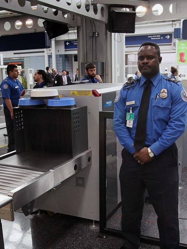 ✈️ İltica Sürecindeki Kişiler İçin Uçakla Seyahat Rehberi&nbsp;(2025)